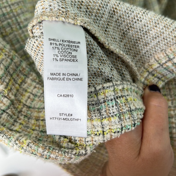 3/4 length sleeve textured boucle jacket/blazer - Picture 5 of 6